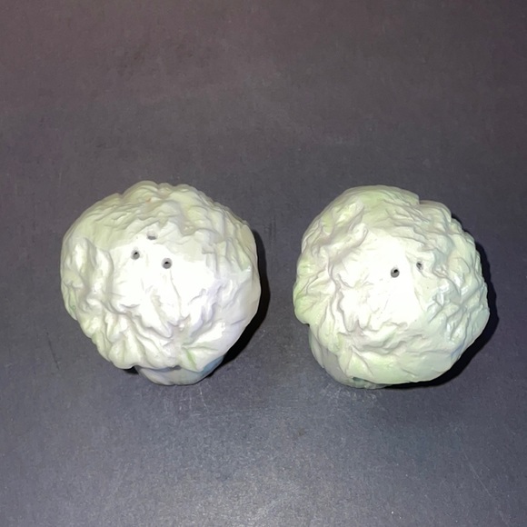 Vintage Salt & Pepper Shakers Japan Green Celery Ceramic Collectible - Picture 5 of 7